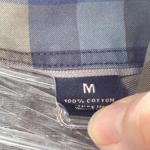 Hart Schaffner Marx Men's Dress Shirt - Long Sleeve - Medium Size - Picture 5 of 16